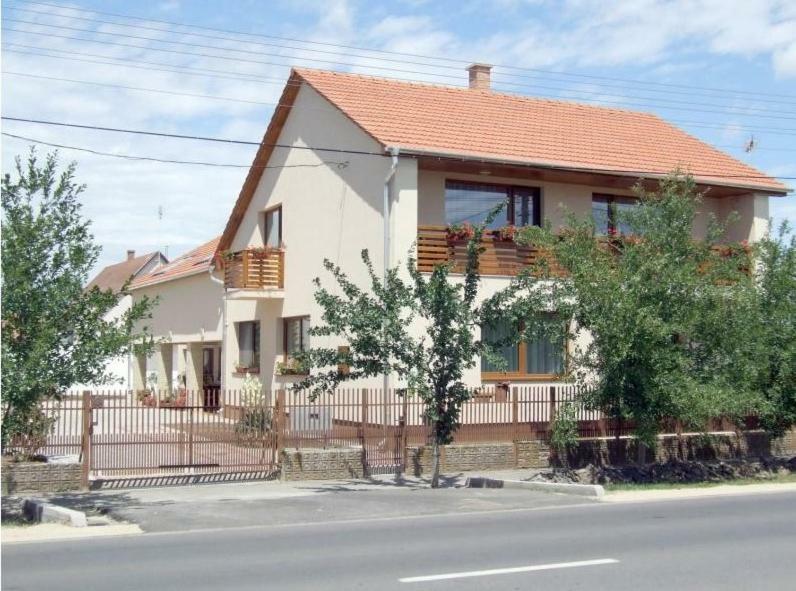 Hotel Aura Vendeghaz Hajdúszoboszló Exteriér fotografie